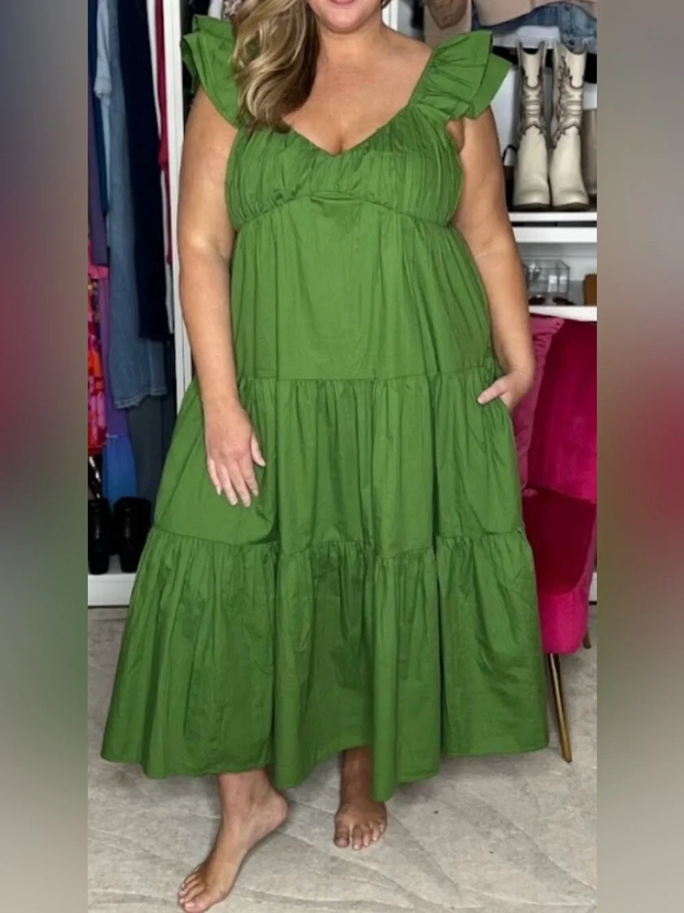 Abercrombie and Fitch Ruffle Maxi Dress
SIZE XL **LIKE NEW** - Picture 1 of 11